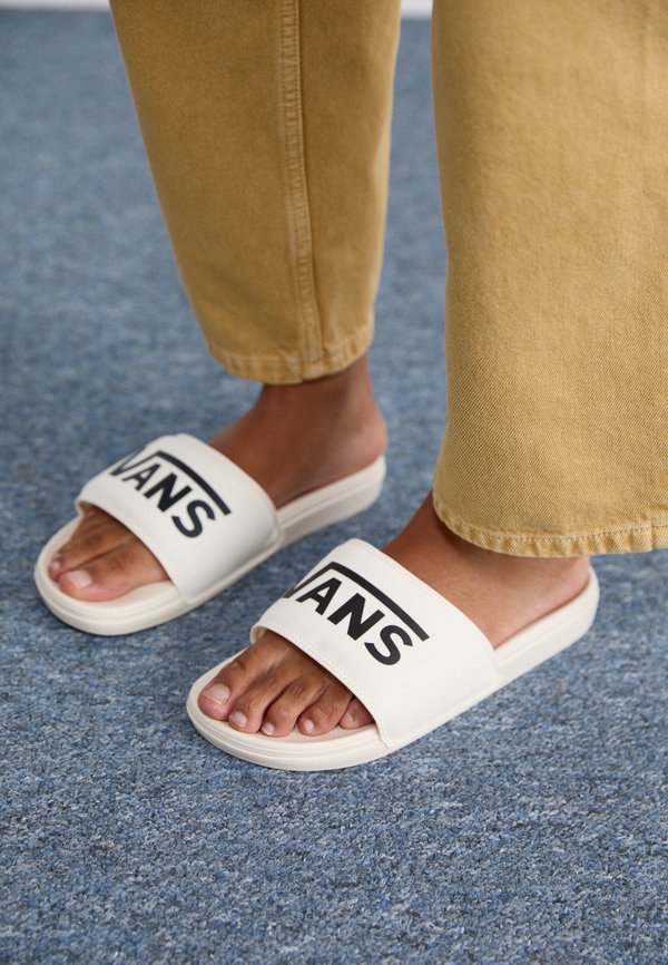 LA COSTA SLIDE ON - Pantolette flach - marshmallow