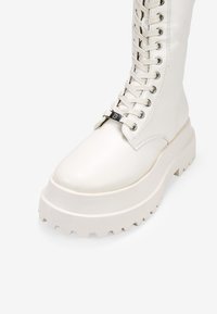 Bosanova CON CORDONES - Botas con plataforma - beige