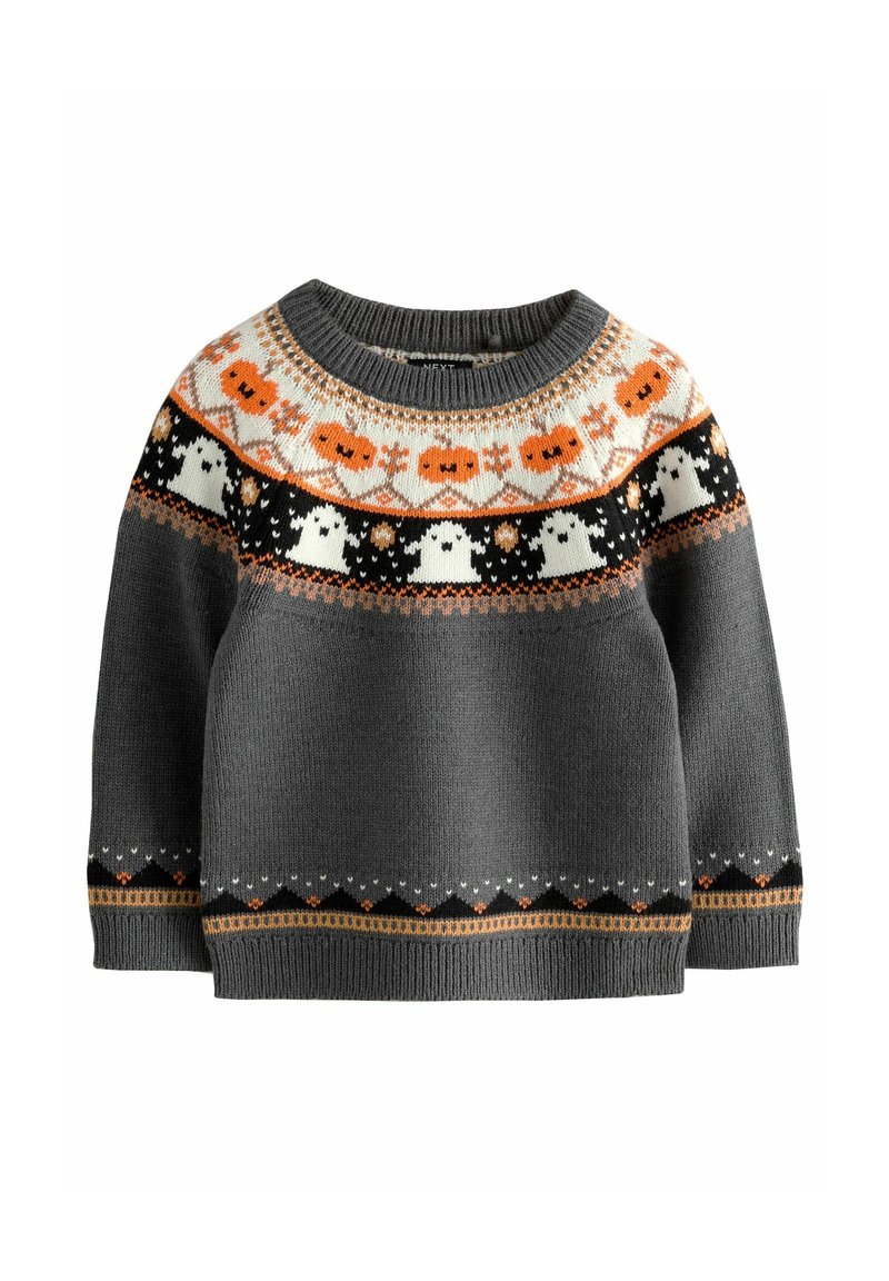 Pull en tricot gris avec un empiècement orné d'un motif comprenant des citrouilles orange, des fantômes blancs, des accents noirs et des détails géométriques le long de l'ourlet.