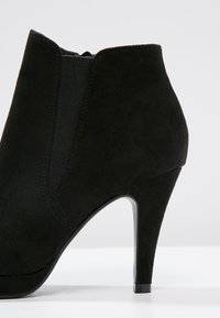 Anna Field Botki na obcasie