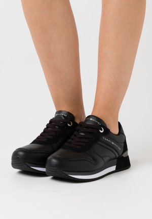 Tommy Hilfiger, Baskets basses - black