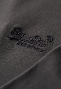 Superdry & Co ESSENTIAL czarny