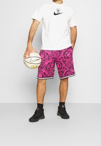 Nike Performance Träningsshorts - black