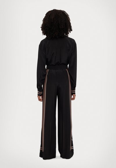 Paul Smith WOMENS TROUSERS - Παντελόνι - blacks