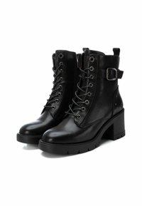 Carmela Botines con cordones - black