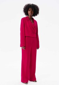 blue shadow DEMI - Broek - czerwony