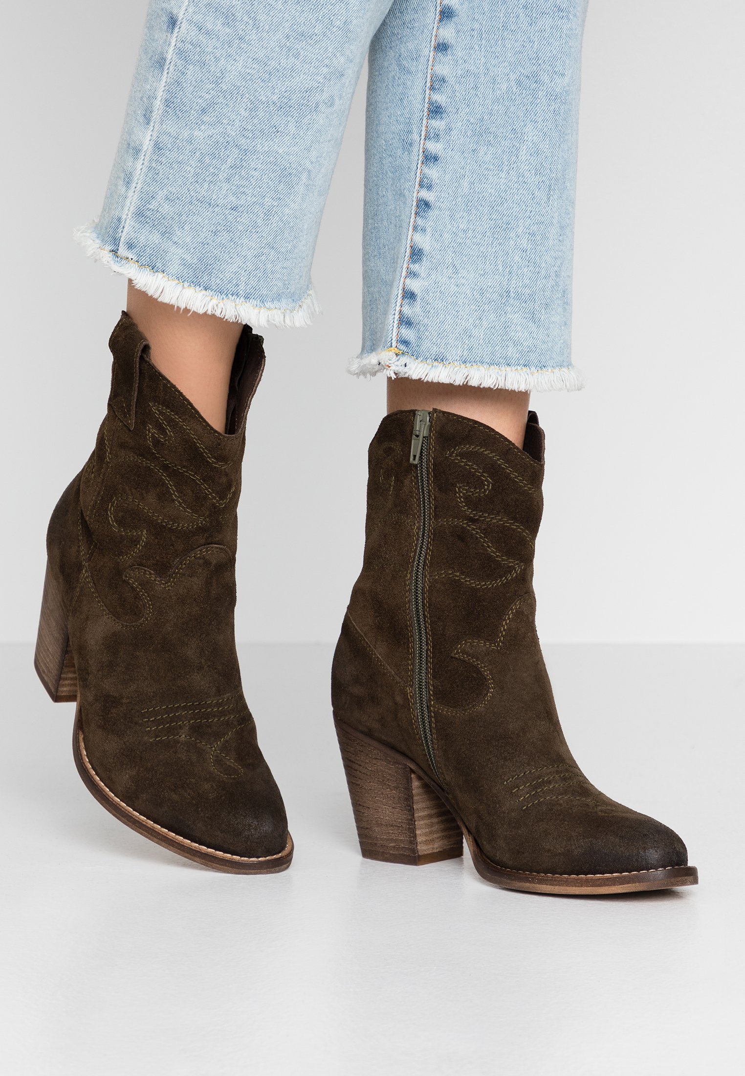 mint&berry Cowboybiker ankle boot mint&berry Boots taupe Zalando.co.uk