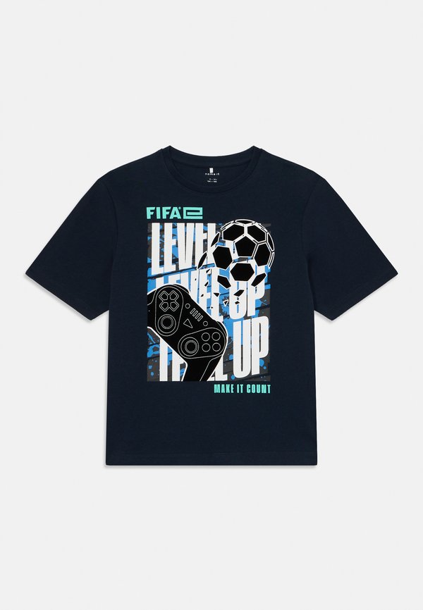 NKMADIAN FIFAE BOX - Print T-shirt