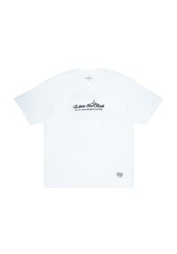 T-shirt bianco in cotone con testo grafico nero sulla parte anteriore e una piccola stampa del logo nell'angolo in basso a sinistra. Maniche corte, collo rotondo.