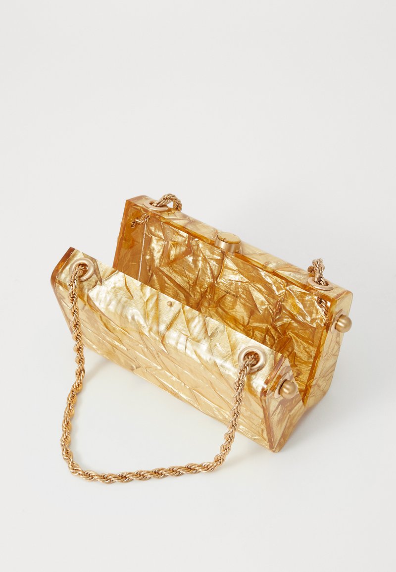 Cult Gaia HAJAR SHOULDER Borsa a mano gold-coloured/dorato