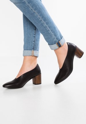 Vagabond Pumps - black