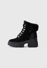 Επιλέχθηκε, black