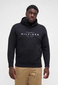 Tommy Hilfiger HOODY - Sudadera - black