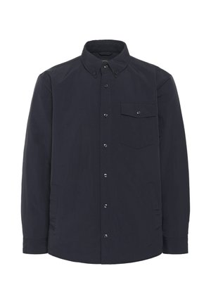 Camisa de botón azul marino oscuro con cuello, mangas largas, un bolsillo en el pecho y botones a presión plateados, con un acabado suave y un corte clásico.