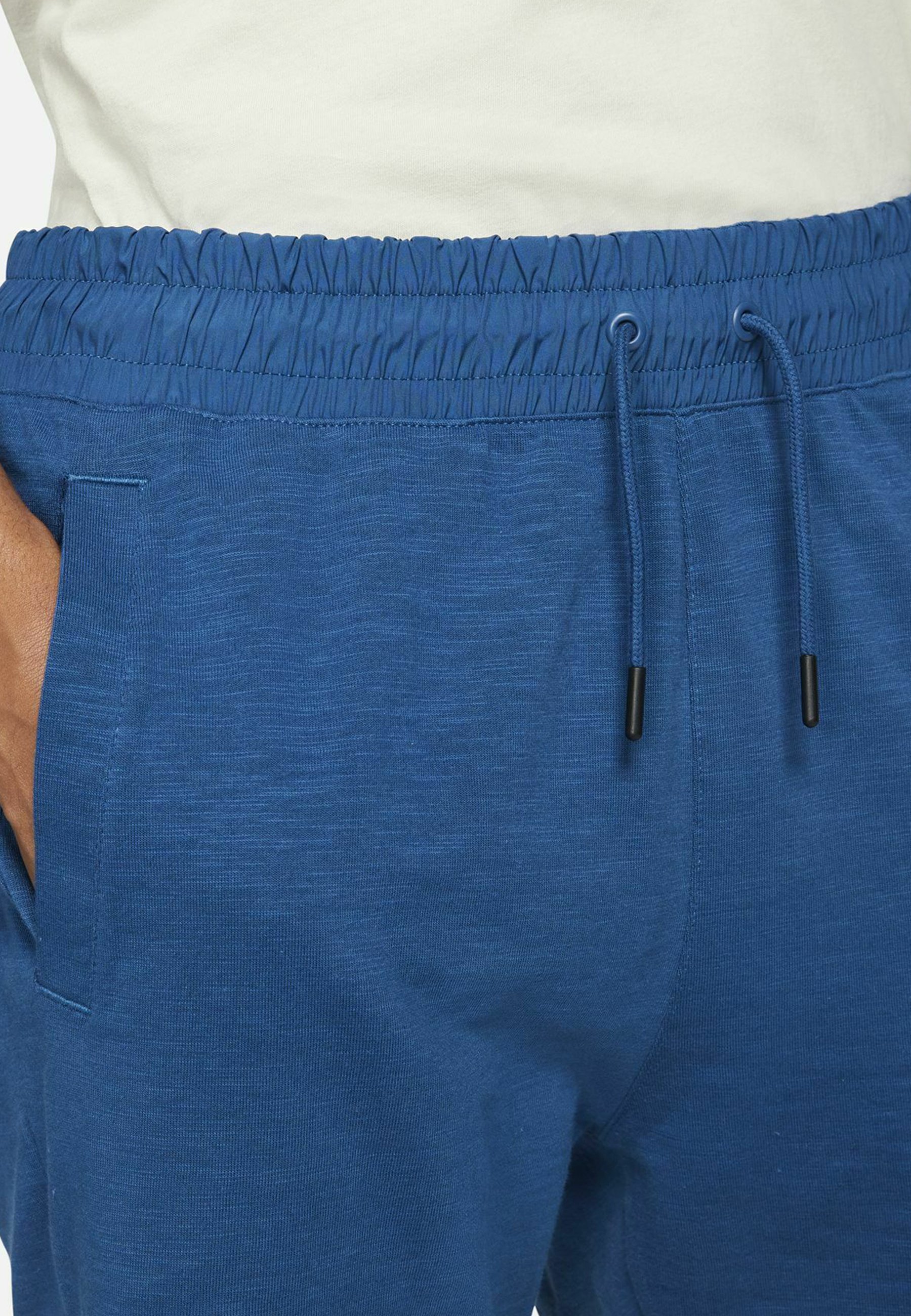 Nike Sportswear M NSW ME SHORT LTWT ESSNTL - Shorts - court blue/court  blue/black oxidised/blau - Zalando.de