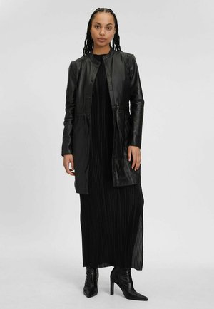 GWVARISA - Short coat - black