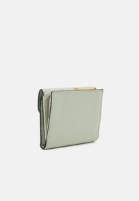 Coccinelle BEAT SOFT - Portafoglio - celadon green