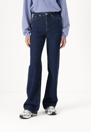 VMTESSA WIDE - Leveälahkeiset - dark blue denim