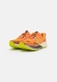 ASICS FUJI LITE 4 - Zapatillas de trail running - bright orange/neon lime