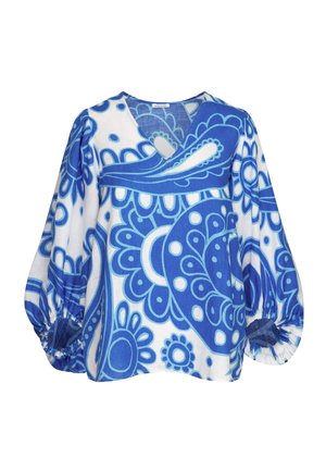 Niebieska i biała bluzka w wzory z długimi, bufiastymi rękawami, dekoltem w serek oraz marszczeniami przy mankietach. Zawiera kwiatowe i paisley'owe wzory.