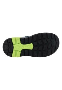 Talpă de cauciuc neagră cu tălpi adânci, având o secțiune mediană verde strălucitor și o suprafață texturată pentru aderență și durabilitate.