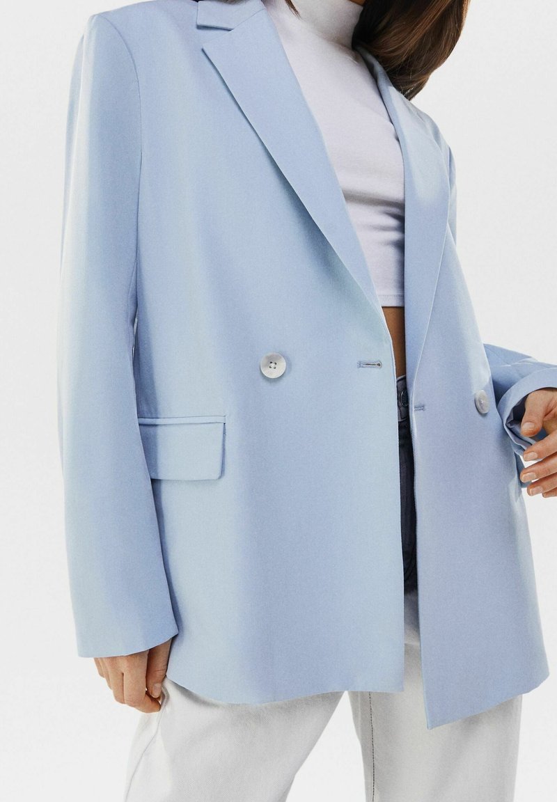 Bershka Short coat light blue (Pre-owned)