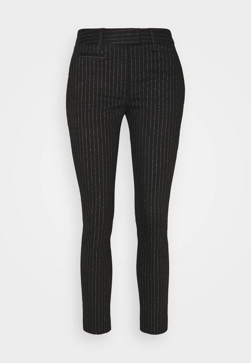 Pantalon noir à fines rayures, coupe slim, avec passants pour ceinture et devant plat. Confectionné dans un tissu lisse avec une légère brillance.