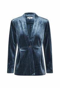 Marineblauwe fluwelen blazer met een enkele knoopsluiting, gestructureerde revers en lange mouwen. Gladde textuur met een licht glanzend effect.