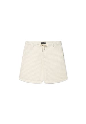 Shorts à cordon de serrage couleur blanc cassé avec de fines rayures verticales, passants pour ceinture, poches avant et une coupe décontractée adaptée à un usage quotidien.