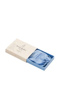 Zestaw w pudełku z logo "Świat Piotrusia Królika", zawierający jasnoniebieski woreczek ze ściągaczem w białym pudełku z niebieskimi kropkami i przesuwanym wieczkiem.