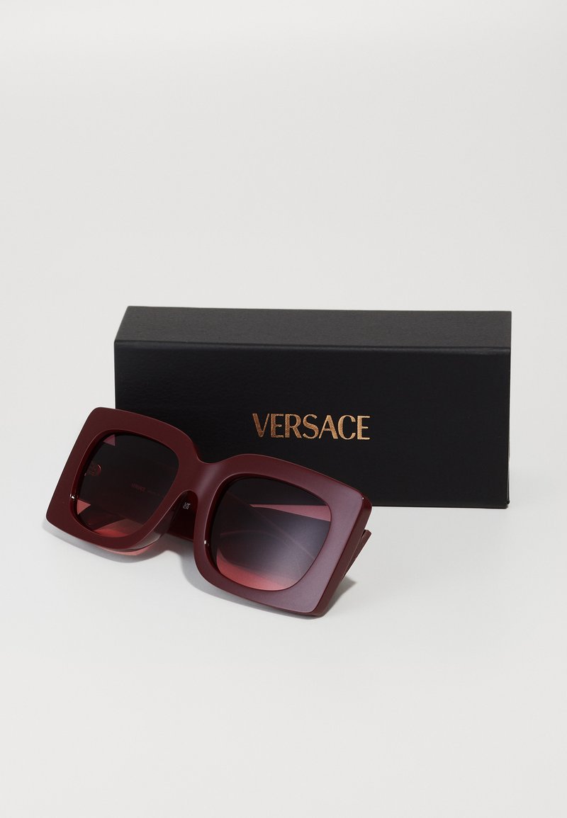 Versace Women’s Red/purple Gradient Square Oversized Sunglasses Versace Sunglasses Archives | Genuine Style main image 2
