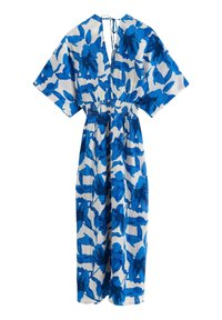 Abito stampato floreale in bianco e blu, con scollatura a V profonda, maniche corte, vita arricciata e una silhouette fluida. Finitura in tessuto testurizzato.