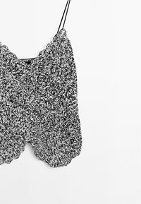 Thumbnail Image 9