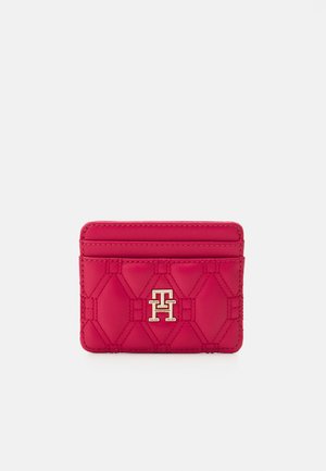 REFINED HOLDER - Maks - heritage pink