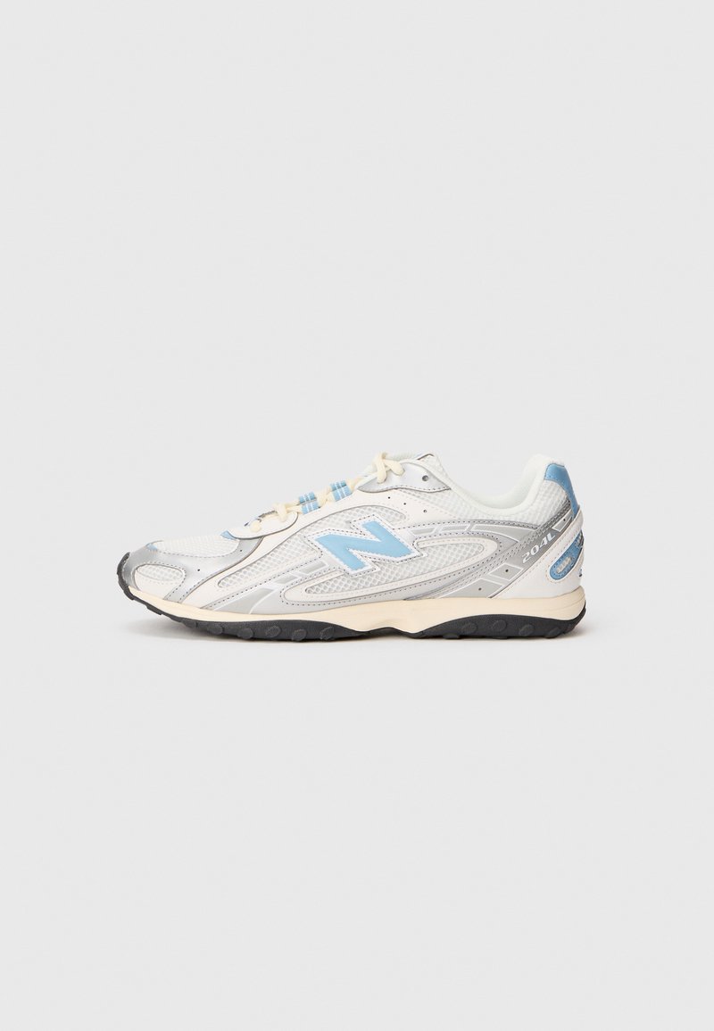 204 silver-coloured metallic/silver-coloured