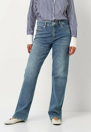 Light blue straight-leg jeans made of denim, featuring five pockets, subtle fading, and a standard button and zipper closure.