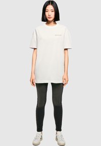 Merchcode T-shirt print - white