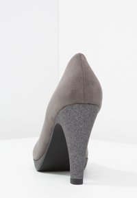 Marco Tozzi Escarpins à talons hauts - grey