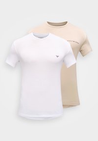 Επιλέχθηκε, nut/white