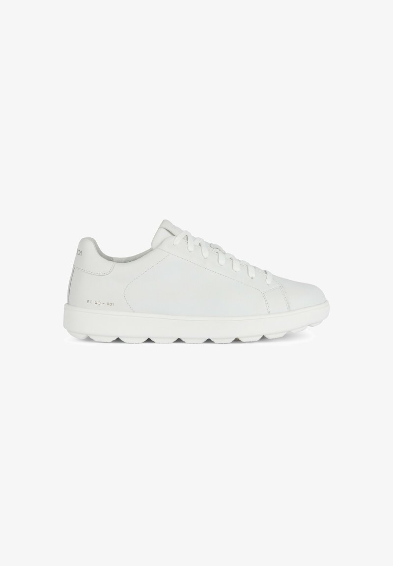 Weiße Leder-Sneaker mit glatter Oberfläche, runder Zehenpartie und flacher Gummisohle. Verfügt über einfache Schnürung und minimalistisches Design.