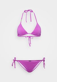 Unselected, purple cactus flower