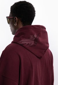 FAVELA AVES FRONTZIP - Φούτερ με κουκούλα - bordeaux