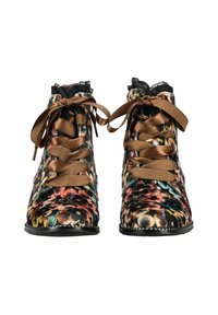 Blumenmuster-Ankle Boots aus mehrfarbigem Samt mit braunen Satin-Schnürsenkeln und einem schwarzen Rand, ausgestattet mit einer strukturierten Oberfläche und einem niedrigen Absatz.