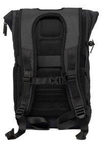 Sac à dos noir avec un dos en maille rembourrée, des bretelles réglables et des poches latérales. Matériau durable avec un design élégant et du matériel fonctionnel.