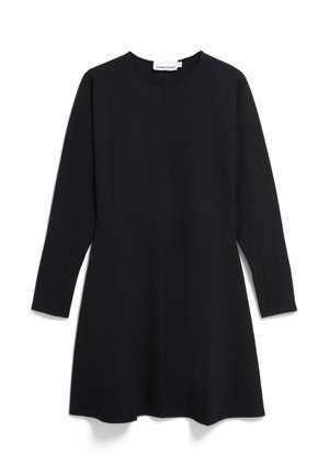 Schwarzes, langärmliges A-Linien-Kleid mit Rundhalsausschnitt und ohne sichtbare Muster oder Verzierungen, präsentiert auf einem weißen Hintergrund.