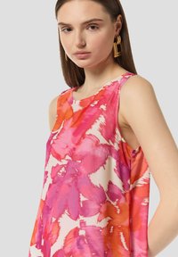 comma Freizeitkleid - koralle