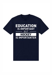 Henry Tiger DUKE SONS HOCKEY IS IMPORTANTER - Camiseta estampada - navy blue
