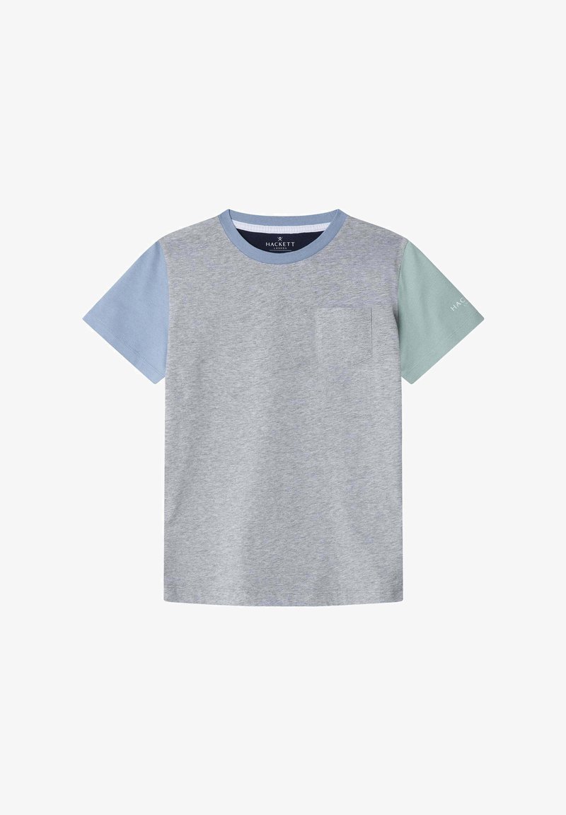 Graues Baumwoll-T-Shirt mit kurzen blauen Ärmeln, einer Tasche auf der linken Brust und Logotext auf dem Ärmel. Glatte Textur und lässiges Design.