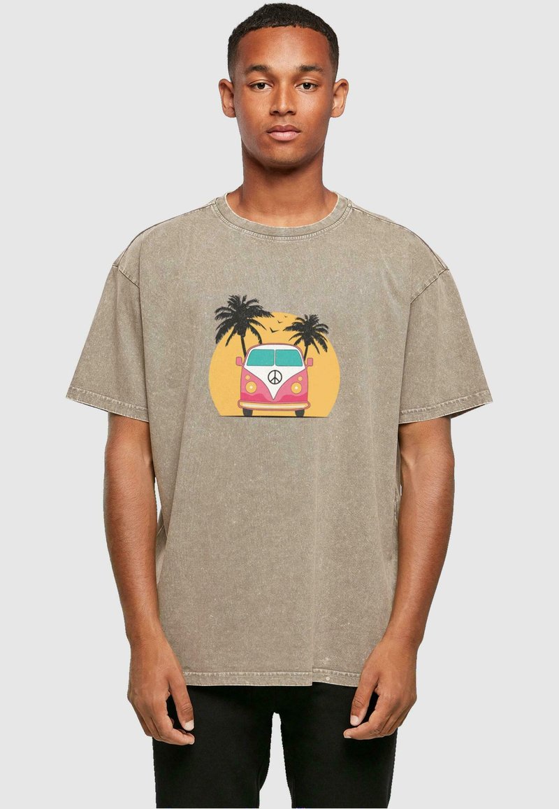 Merchcode SUMMER VAN ACID WASHED - Tricou cu imprimeu - darkkhaki