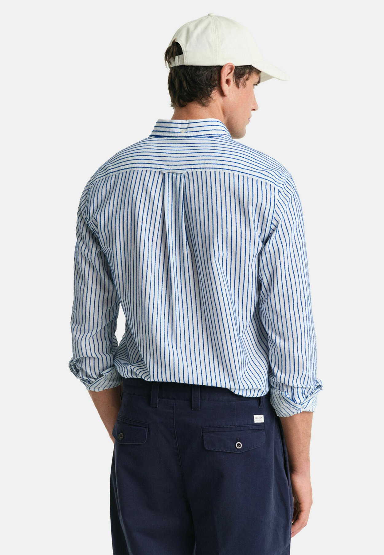 REGULAR FIT STRIPE